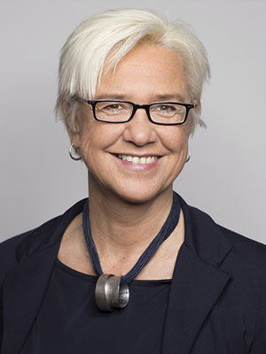 Claudia Voss - Geschäftsführerin · Leiterin Politik und Kommunikation / Pressesprecherin des Afrikaverein der deutschen Wirtschaft e.V.